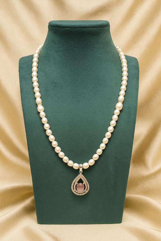 PEARLS SET WITH AD STONE PENDENT